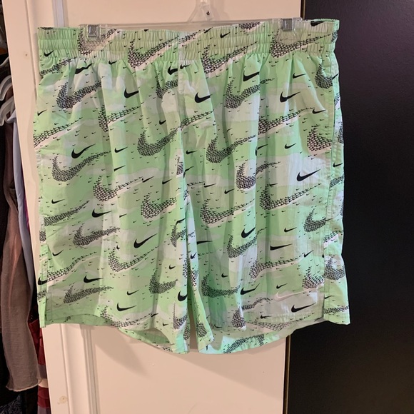 NWT Nike swim shorts - Picture 1 of 4